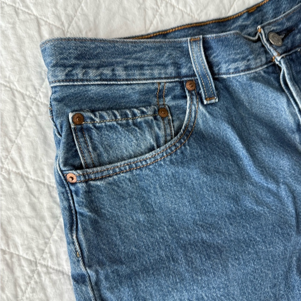 Levi’s Blue High-Waisted Cuffed Jean Shorts - Picture 3 of 9